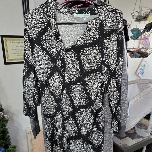 Dresses - Picture 8 of 9